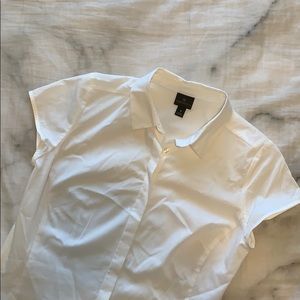 WHITE BUTTON DOWN CAP SLEEVE
